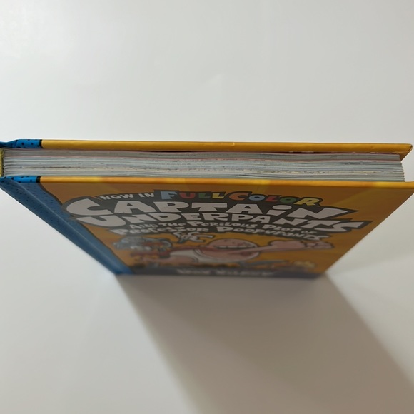 Captain Underpants Book Bundle - Picture 9 of 16